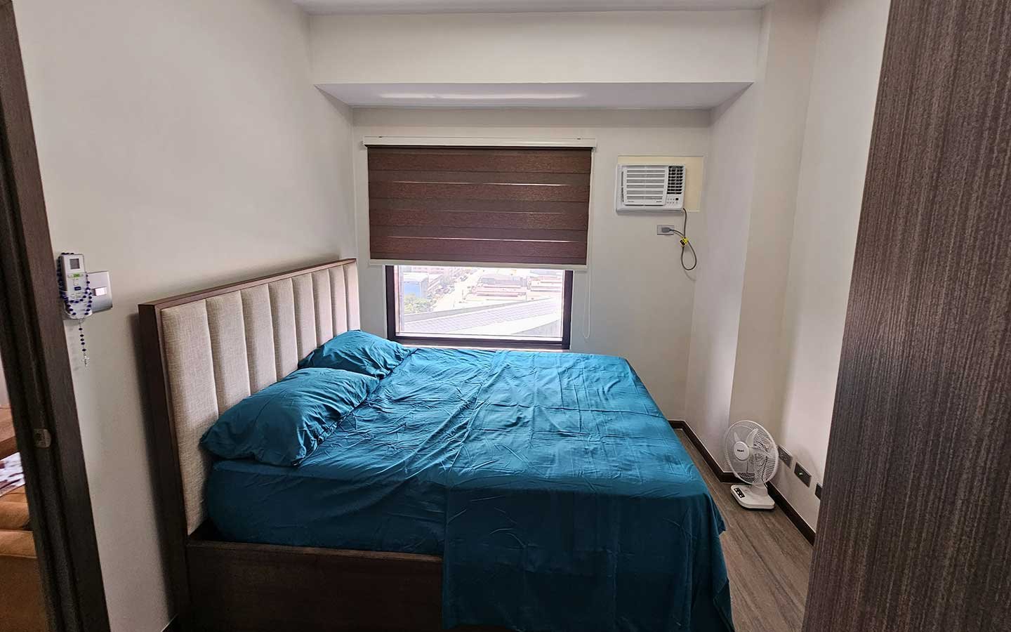 1 BR with Balcony & Access to Mall